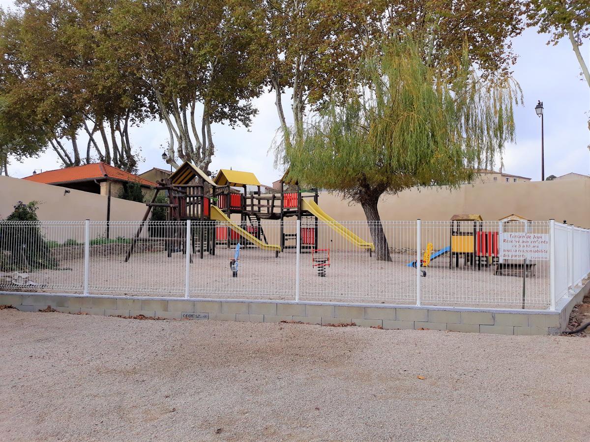 Camping Le Pre Saint-Andre Souvignargues Zewnętrze zdjęcie