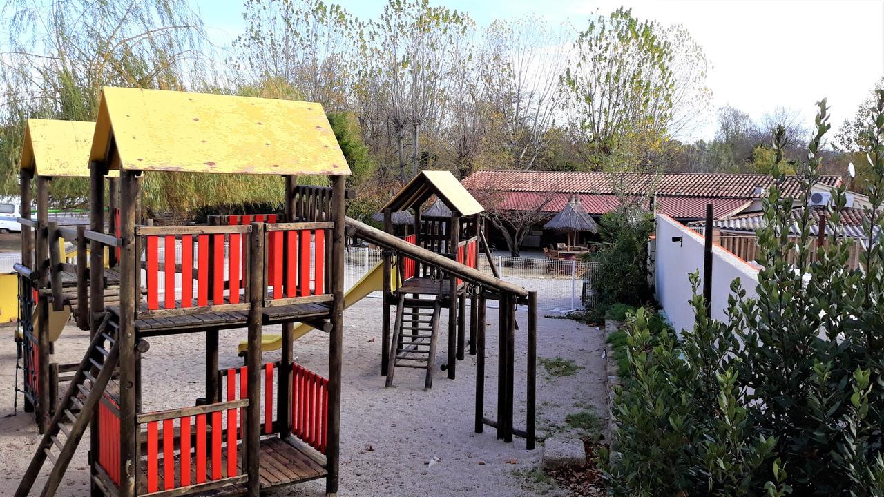 Camping Le Pre Saint-Andre Souvignargues Zewnętrze zdjęcie